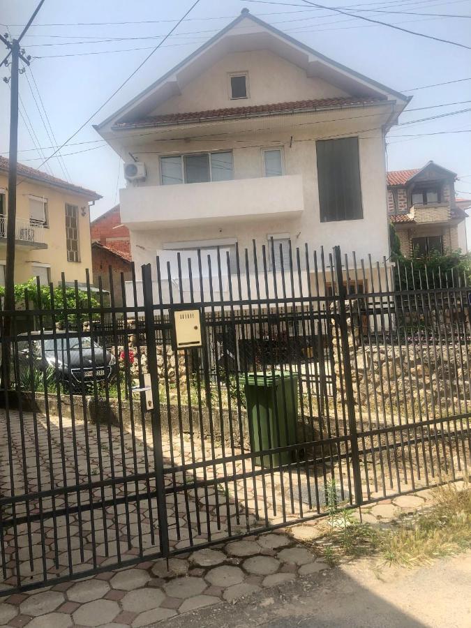 Centre Apartment بريليب المظهر الخارجي الصورة
